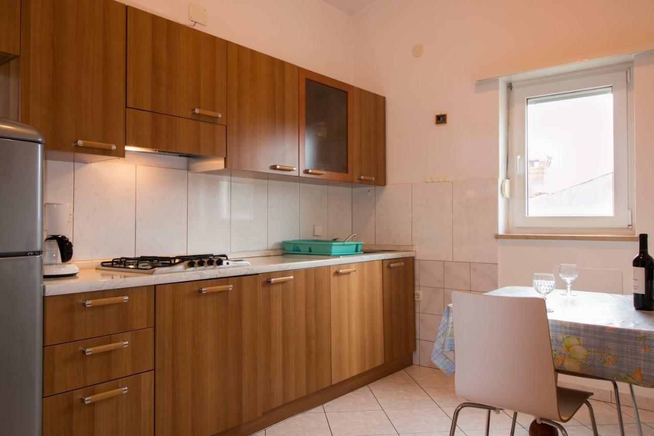 Apartments Filip Фажана Екстер'єр фото